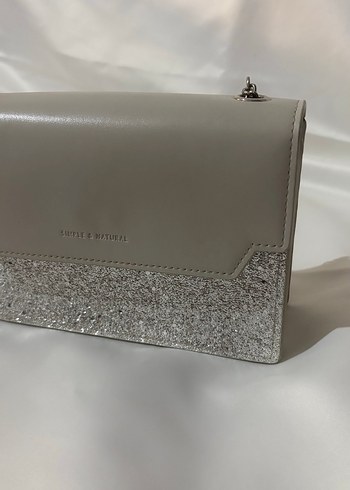 Gri Zincir Detaylı Deri Kadın Çanta - Görsel 2