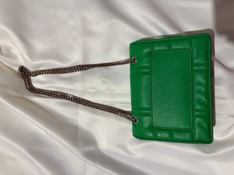 Zincir Detaylı Yeşil Deri Kadın Çanta - Görsel 3