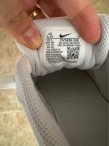 38 Beden Nike 38