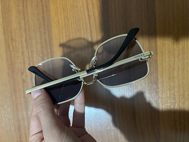 Fendi güneş gözlüğü