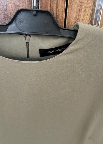 LC Waikiki Bej Uzun Kollu Drapeli Kadın Tunik