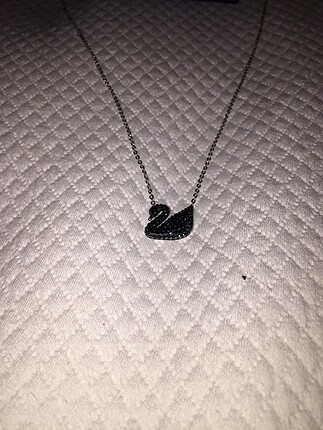  Beden Swarovski kolye