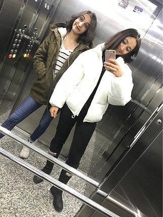Beyaz şişme mont