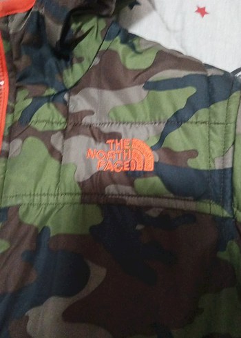 Erkek Çocuk Kamuflaj Kapüşonlu Fermuarlı Mont - Görsel 3