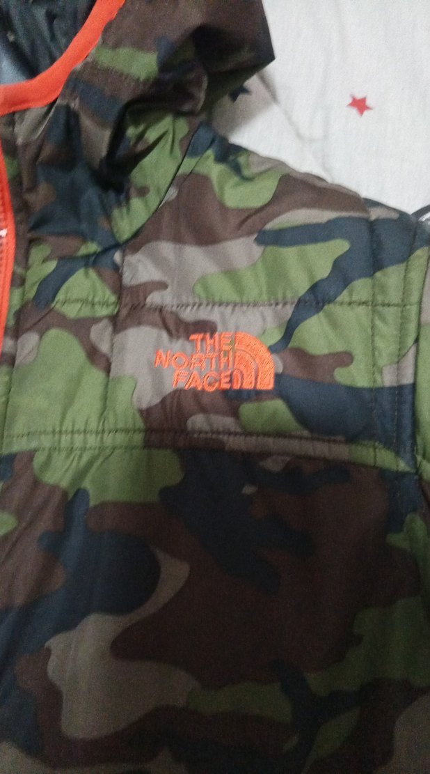 Erkek Çocuk Kamuflaj Kapüşonlu Fermuarlı Mont - Görsel 3