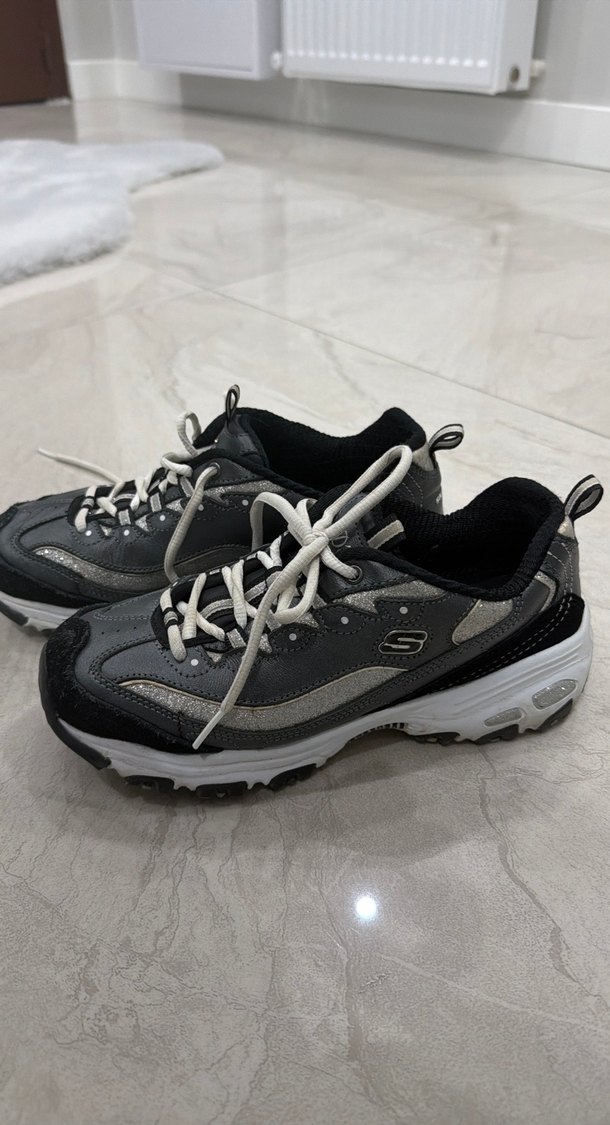 Gri Bağcıklı Kadın Spor Ayakkabı - Görsel 3