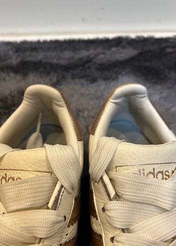 36 Beden Adidas orijinal içi deri superstar bronz detaylı