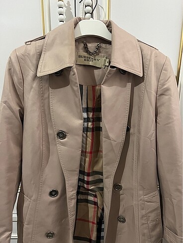 m Beden Burberry trenç