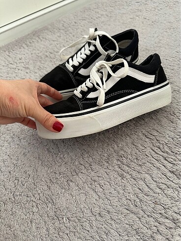Vans platform