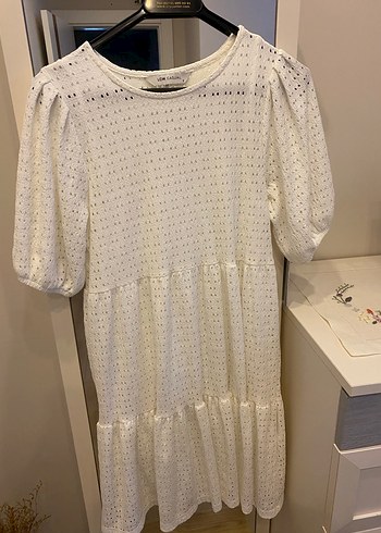 Beyaz Dantel Nakışlı Midi Elbise - Görsel 4