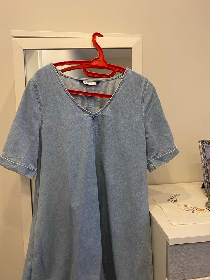 V Yakalı Asimetrik Kesim Mavi Kot Elbise - Görsel 2