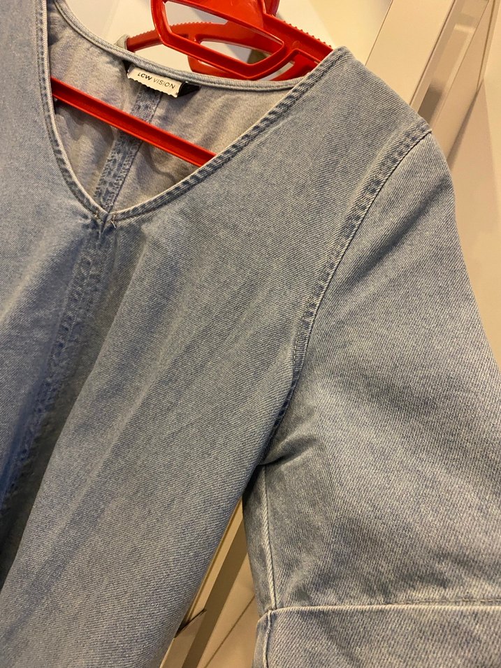 V Yakalı Asimetrik Kesim Mavi Kot Elbise - Görsel 3