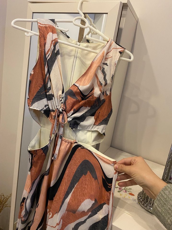 Kadın Çok Renkli Uzun V Yaka Elbise - Görsel 3