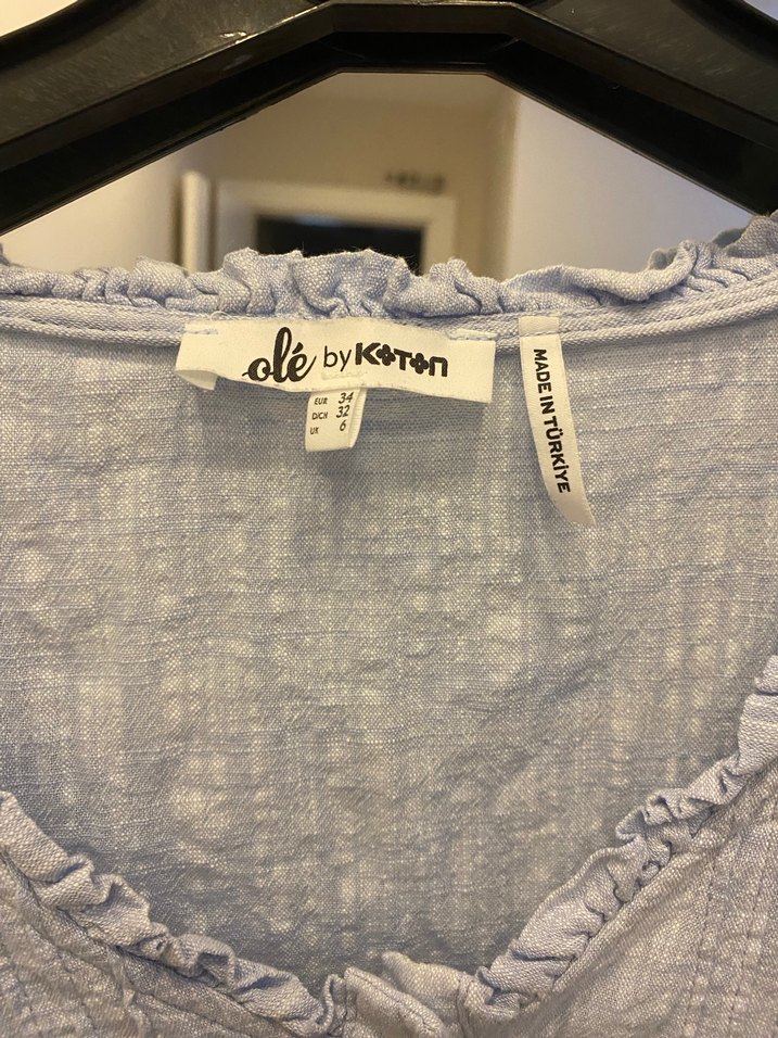 Mavi Keten V Yaka Düğmeli Kadın Bluz - Görsel 3