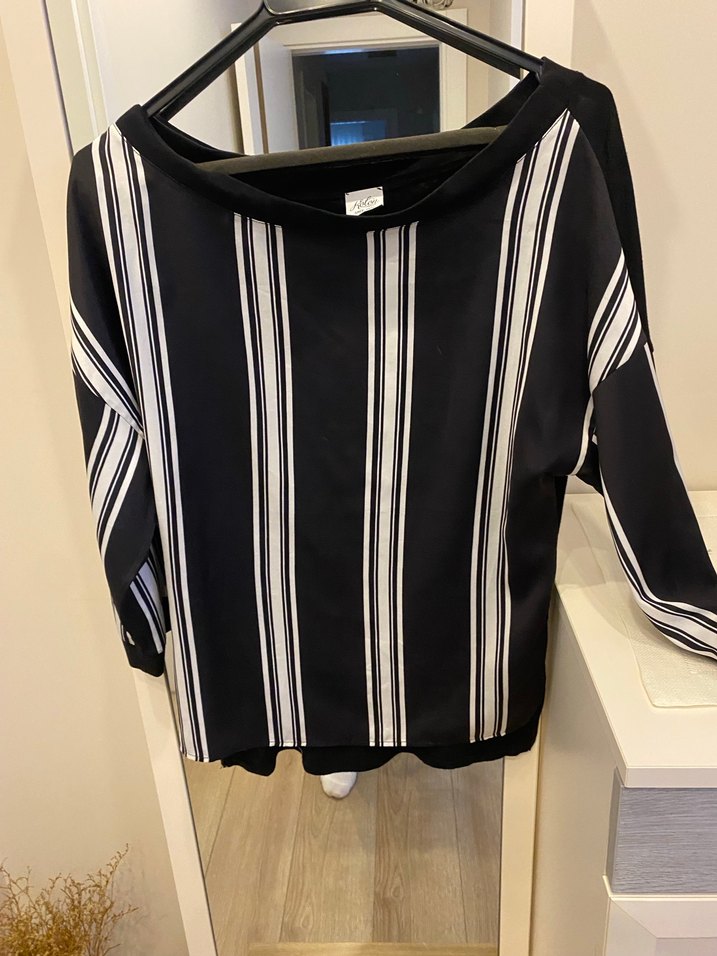 Siyah Beyaz Çizgili Salaş Kadın Bluz - Görsel 4