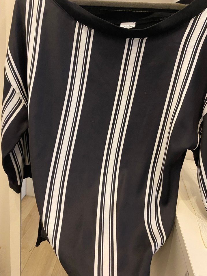 Siyah Beyaz Çizgili Salaş Kadın Bluz - Görsel 3