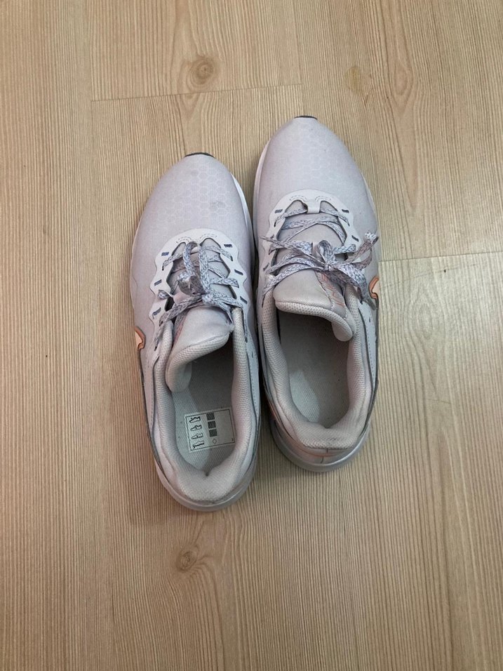 Gri Bağcıklı Kadın Spor Ayakkabı - Görsel 2