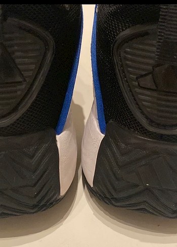 Adidas 38.5 basketbol ayakkabısı - Görsel 2