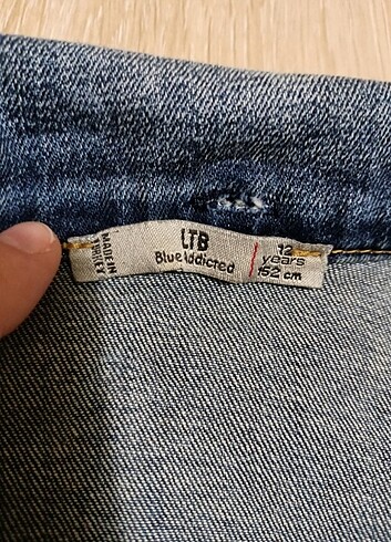 11-12 Yaş Beden lacivert Renk LTB kot ceket 
