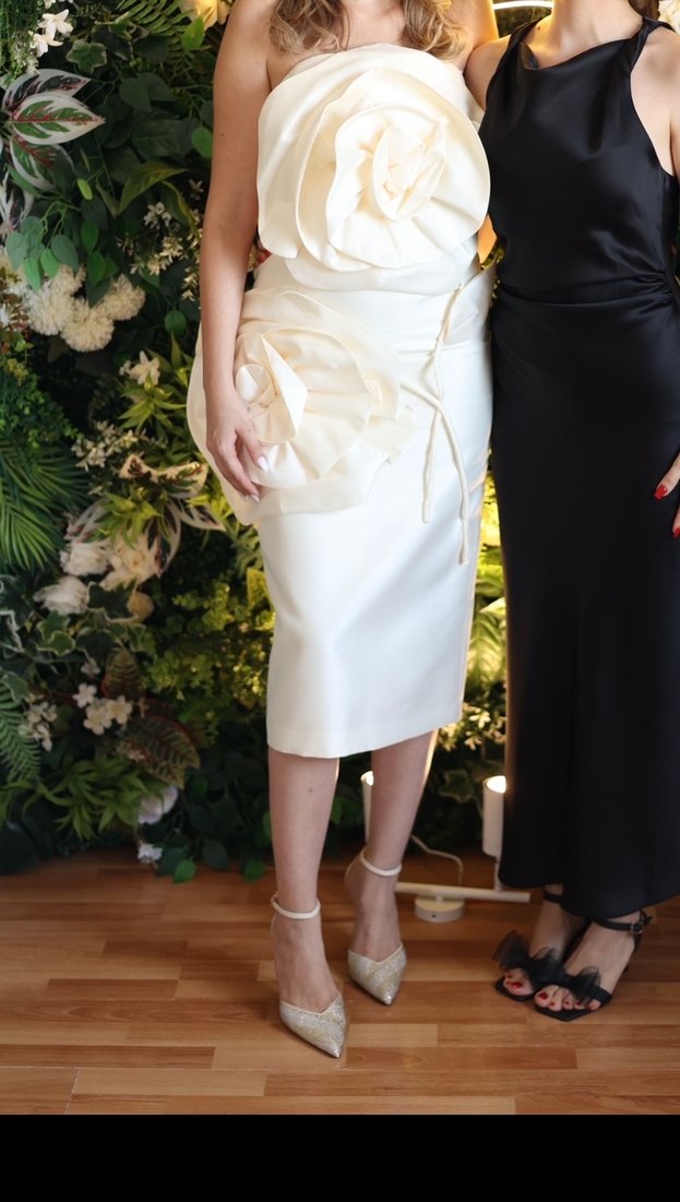 Beyaz Straplez Uzun Mini Gelinlik - Görsel 2