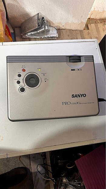 SANYO PLC -XU41 LCD PROJEKSİYON CİHAZI - Görsel 2