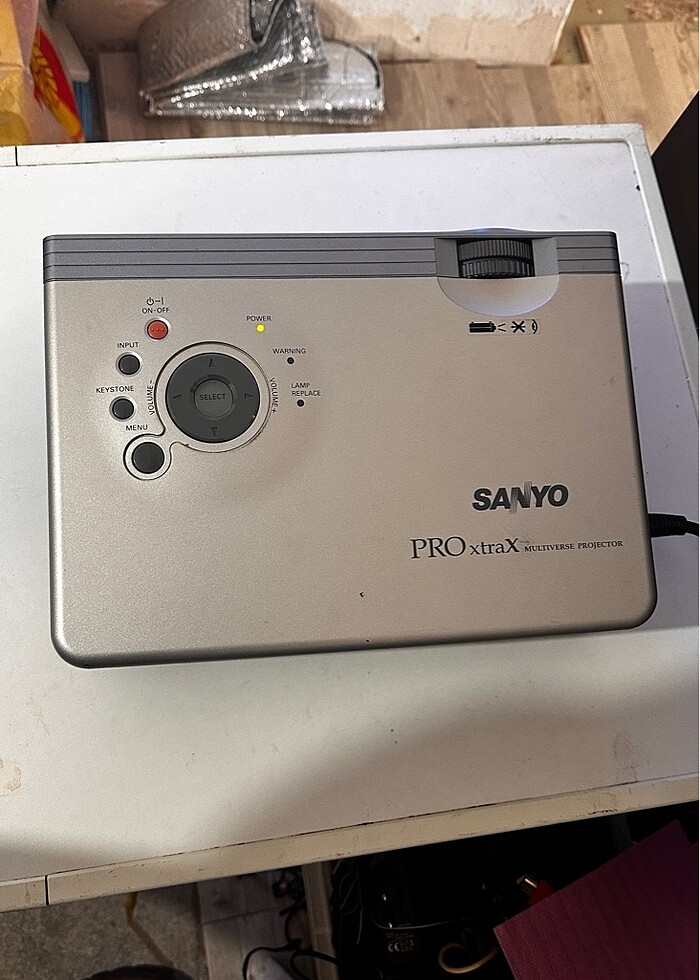 SANYO PLC -XU41 LCD PROJEKSİYON CİHAZI - Görsel 2