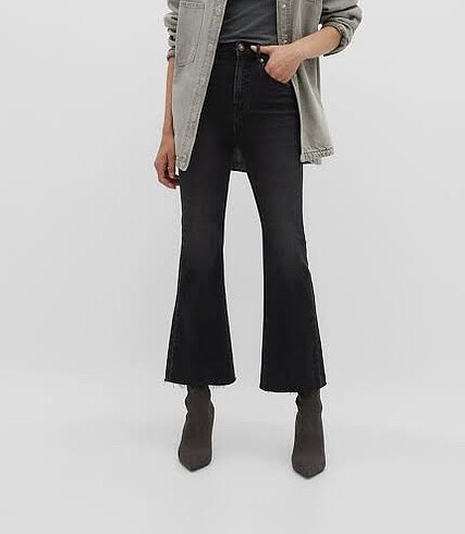 Stradivarius siyah flared jeans