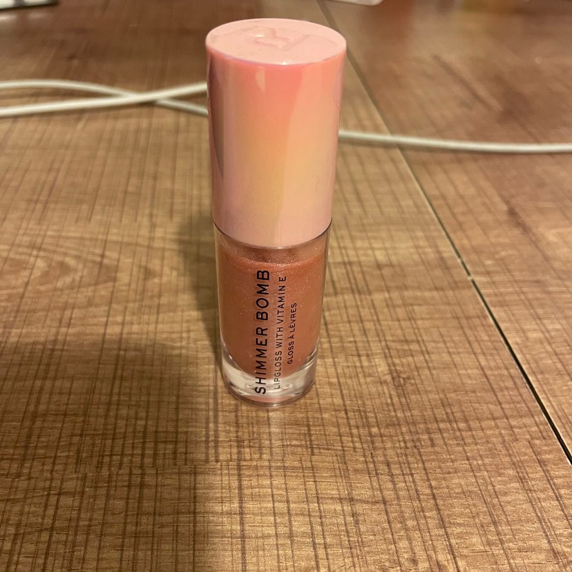 Nude Pembe Parlak Dudak Parlatıcısı - Görsel 2