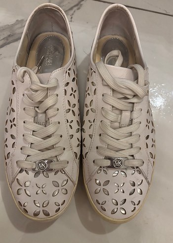 Michael Kors Beyaz Çiçek Desenli Dolgu Topuklu Spor Ayakkabı