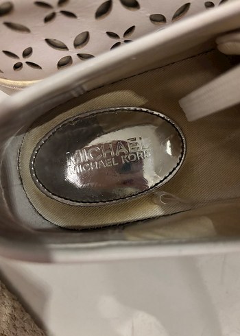 39 Beden Michael Kors Beyaz Çiçek Desenli Dolgu Topuklu Spor Ayakkabı