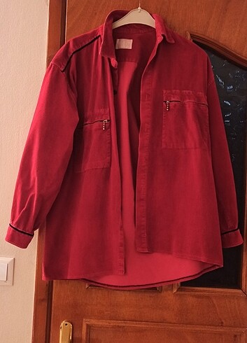 Kırmızı cekett