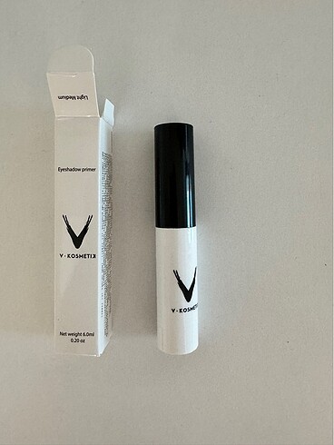V- Kosmetic Eyeshadow Primer