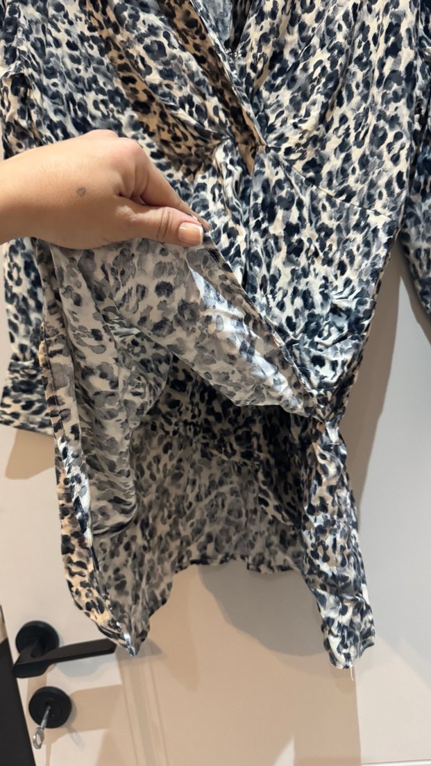 Stradivarius L beden Leopar Pamuk Saten Kruvaze Elbise - Görsel 2