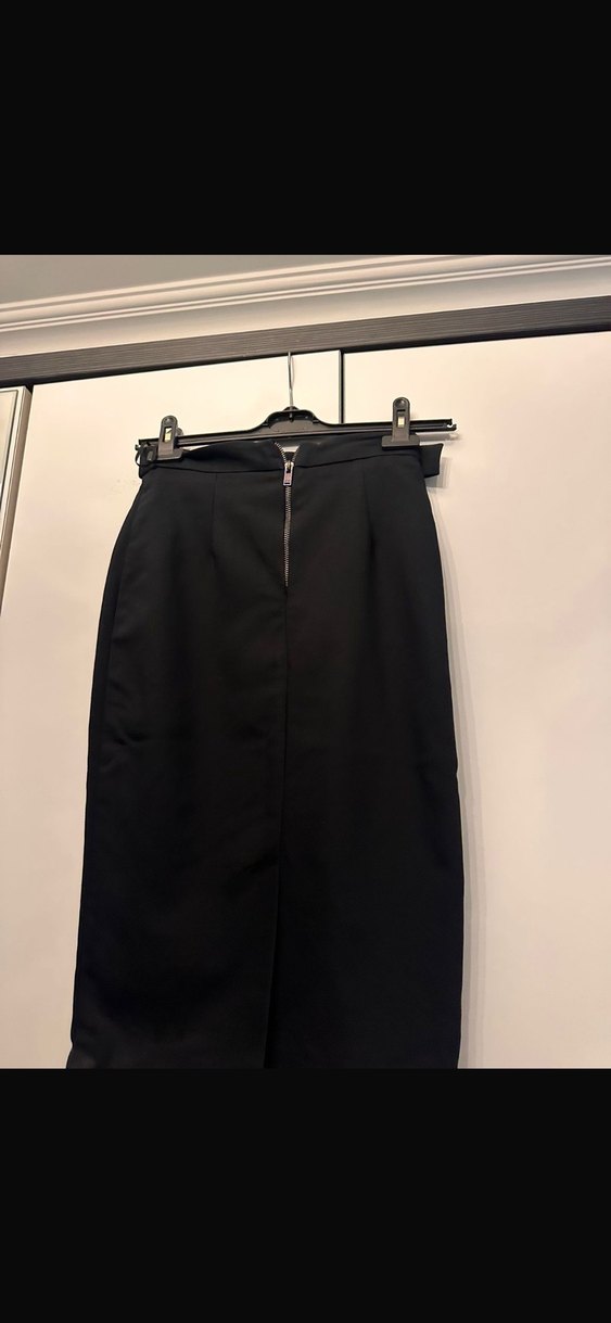 Kemer Detaylı Siyah Midi Kadın Etek - Görsel 2