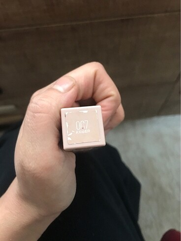 Beden Maybelline gloss amber