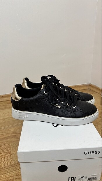 40 Beden Guess Sneaker