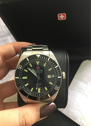  Beden çeşitli Renk 44 MM SWISS MILITARY ERKEK SAAT