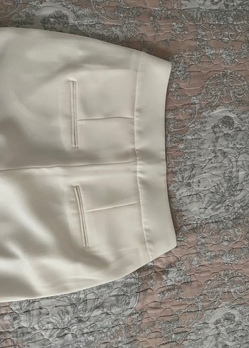 Düğmeli Beyaz Midi Kadın Kumaş Pantolon - Görsel 5