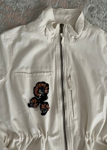 Nakışlı Beyaz Pamuklu Kadın Ceket - Görsel 3