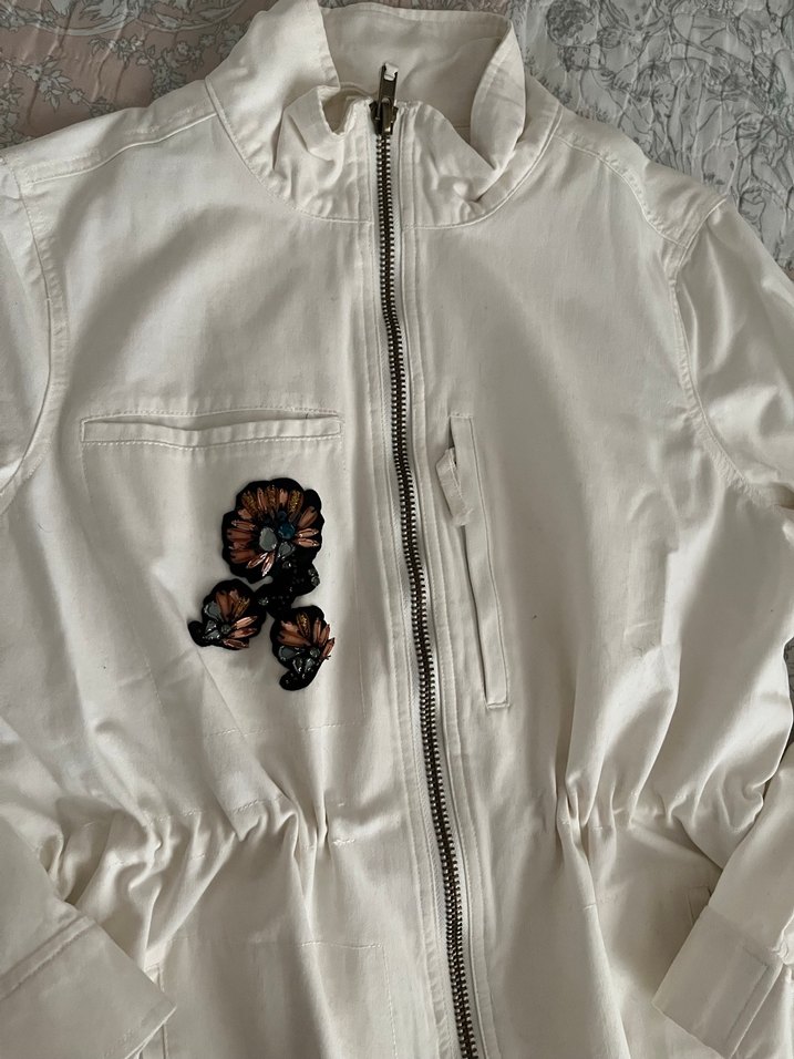 Nakışlı Beyaz Pamuklu Kadın Ceket - Görsel 2