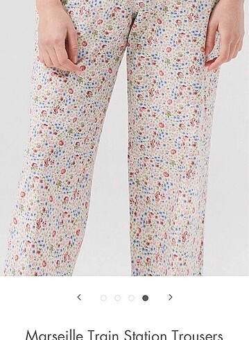 Iamlovein Çiçekli Pantolon