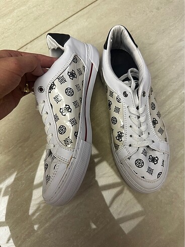 38 Beden Guess