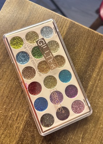 Renkli 18 Renk Parlak Far Paleti - Görsel 3