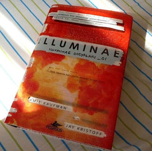 illuminae????