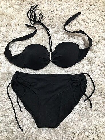 Siyah bikini