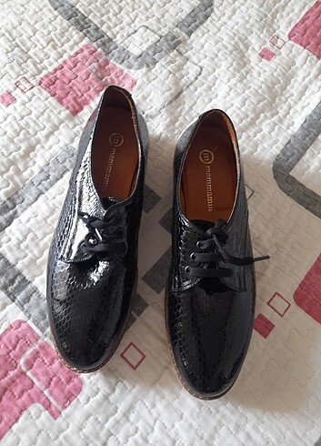 Mammamia Siyah ayakkabı 100 tl 