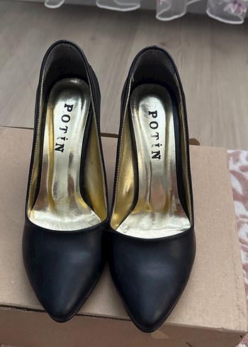 Diğer Siyah Stiletto Topuklu Klasik Kadın Ayakkabı