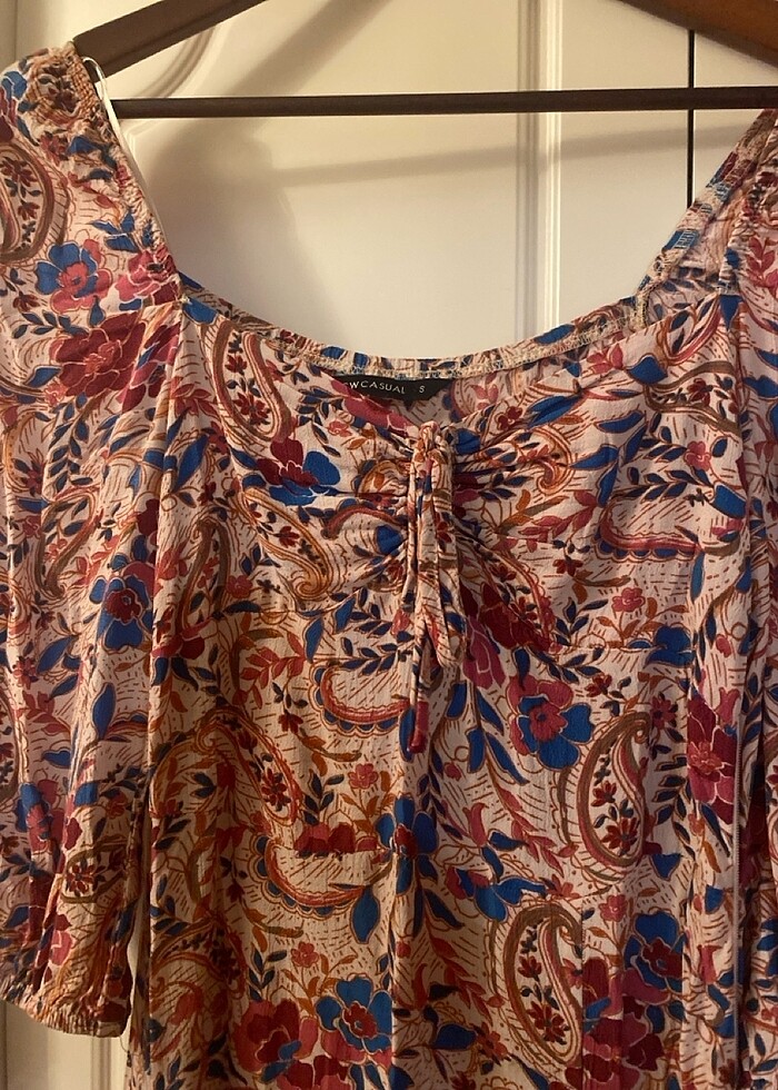 Çiçekli elbise - Görsel 2