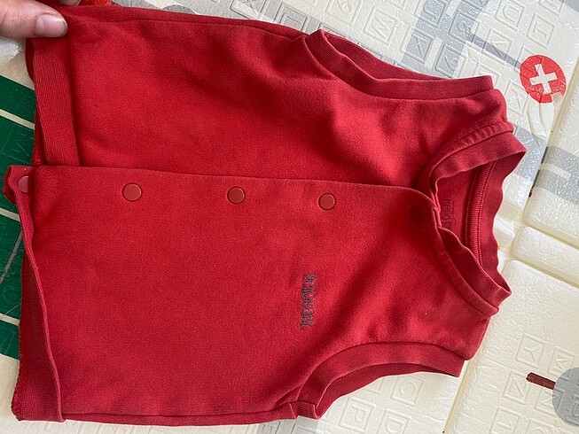 HelloBaby Kırmızı yelek