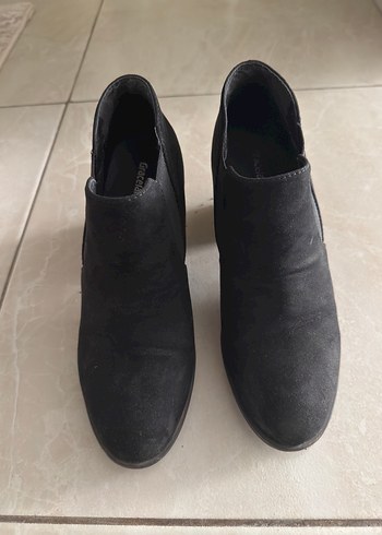 Siyah Süet Blok Topuklu Kadın Bot - Görsel 4